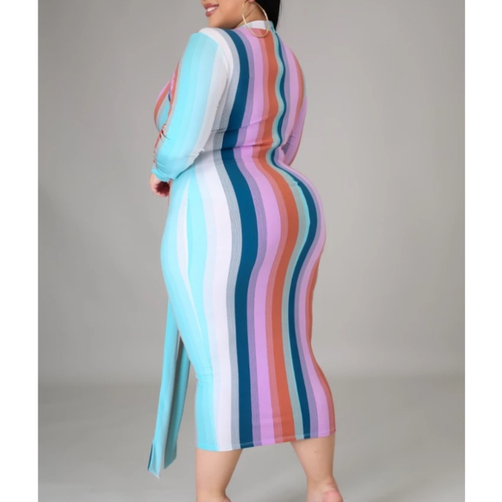 ⭐️HP⭐️ Multi Colored Fitted Dress W/ Self Tie Belt - Picture 2 of 3